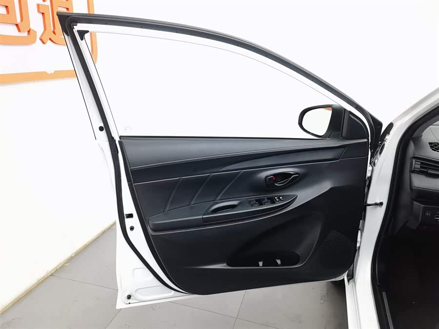 Toyota Yaris L Zhixuan 2019 immagine di auto #9