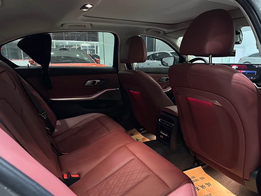 BMW i3 2023 car image #9