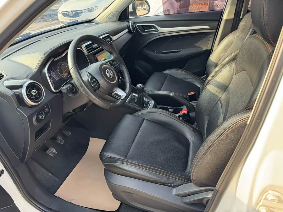 MG ZS 2017 car image #9