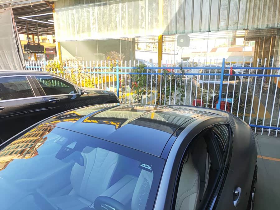 BMW 8 Series 2020 car image #9