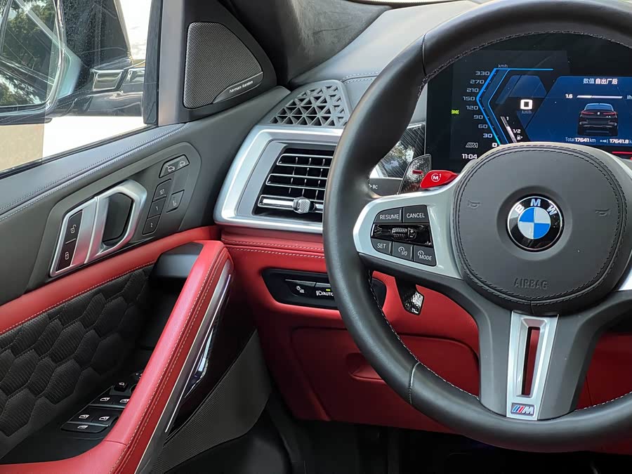 BMW X6 M 2023 #9 BMW X6 M 2023 car image #9