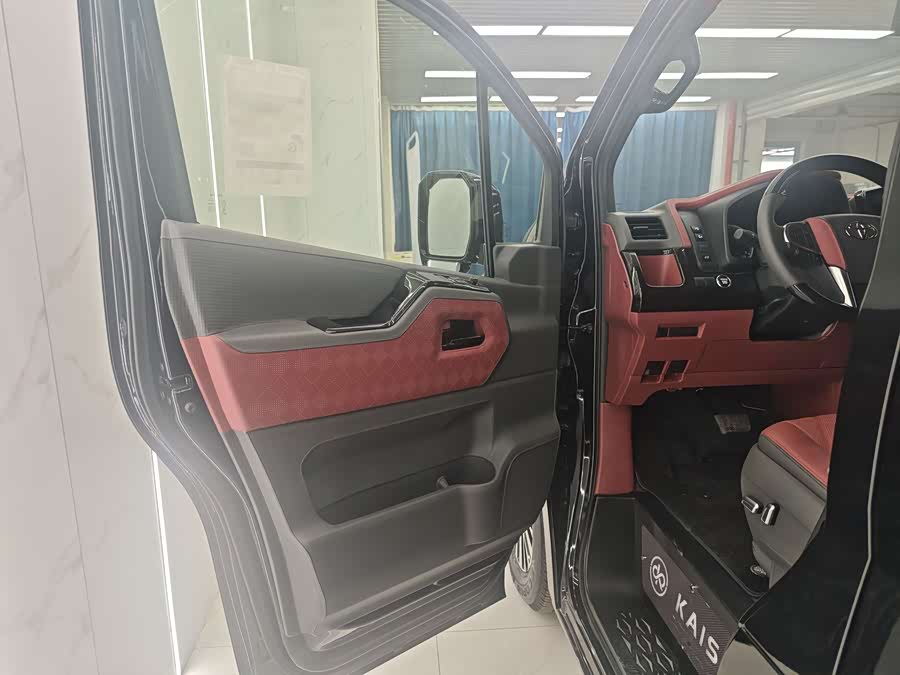 Toyota car image #9