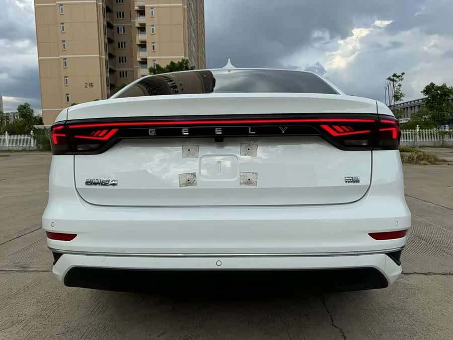 GEELY Emgrand 2022 car image #9