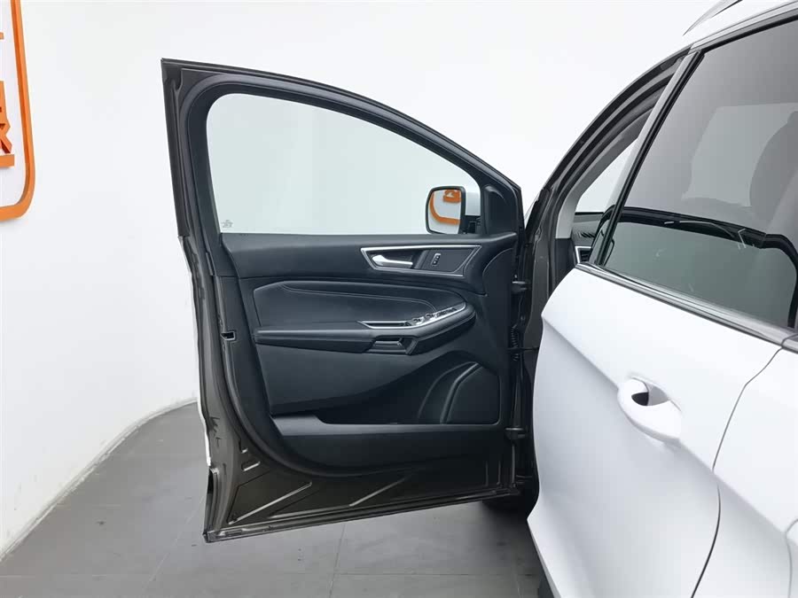 Ford Edge 2015 car image #9