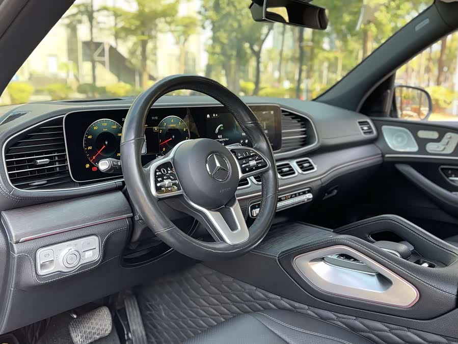 Mercedes-Benz 2020 car image #9