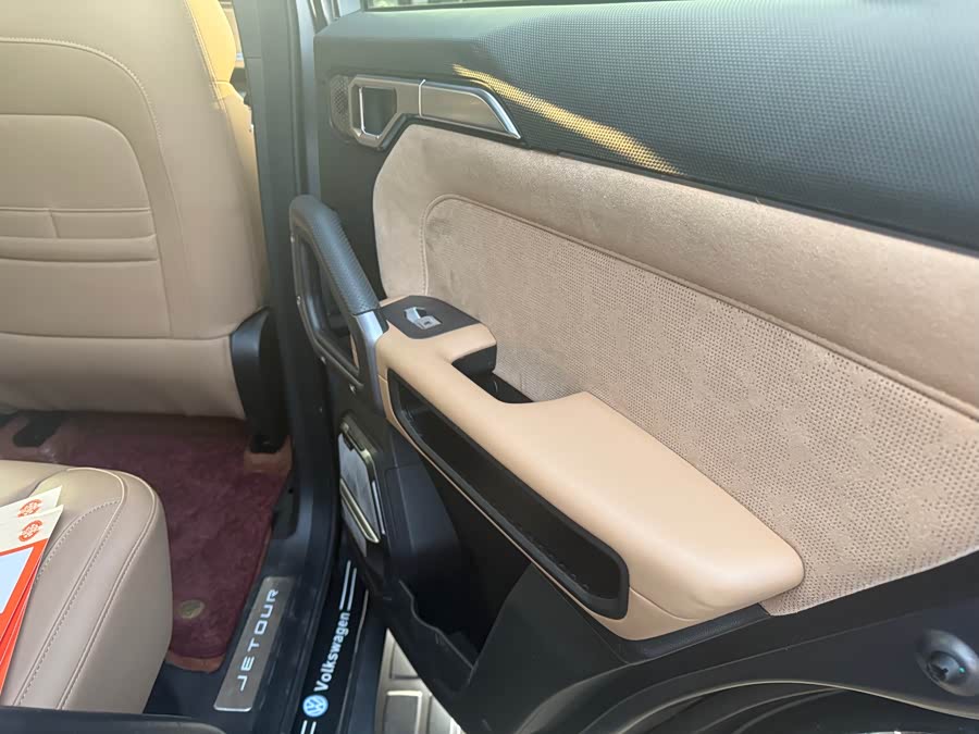 Jetour Traveller 2024 car image #9