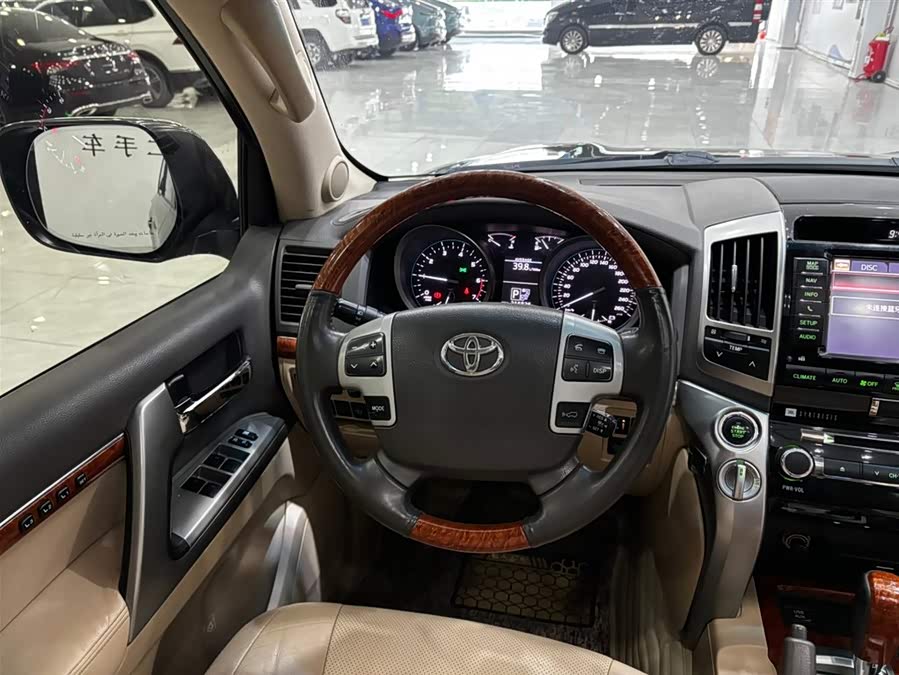 Toyota Land Cruiser 2015 immagine di auto #9