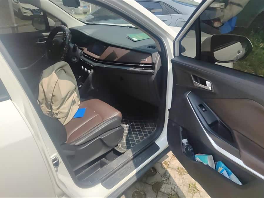 Changan CS15 2019 immagine di auto #9