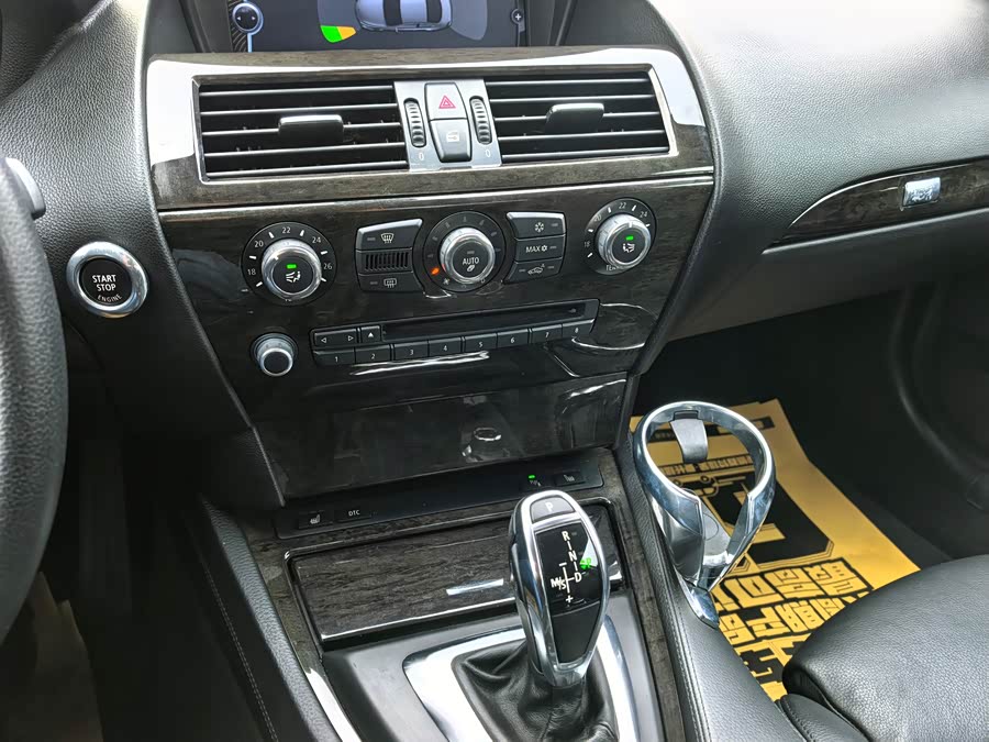 BMW 6 Series 2010 car image #9