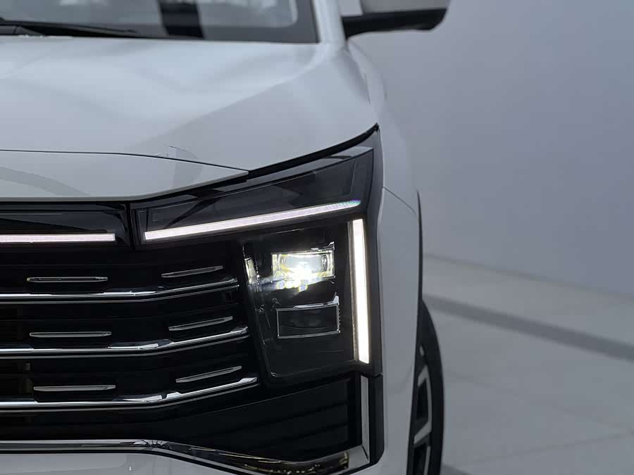 JAC X8 PLUS #9 JAC X8 PLUS صورة سيارة #9