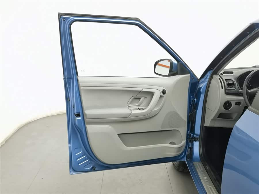 Skoda Fabia 2012 car image #9