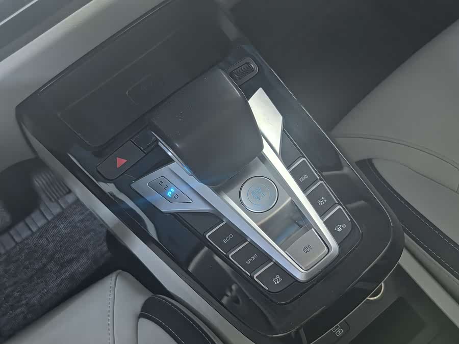 BYD Yuan Pro 2021 #9 BYD Yuan Pro 2021 car image #9