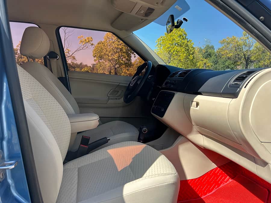 斯柯达 晶锐 2013 汽车图片 #9