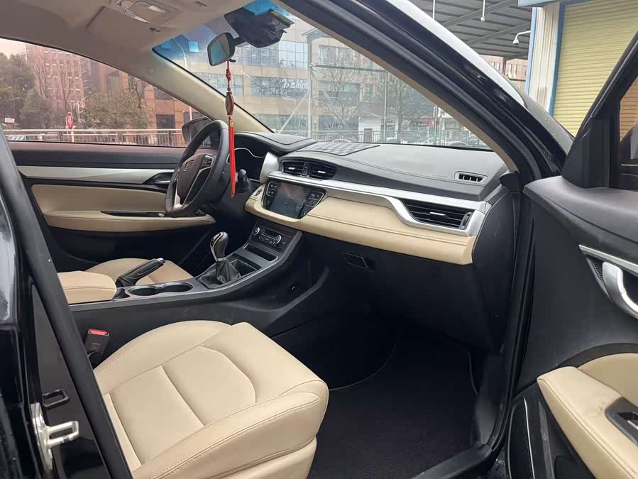 GEELY Emgrand 2018 #9 GEELY Emgrand 2018 car image #9