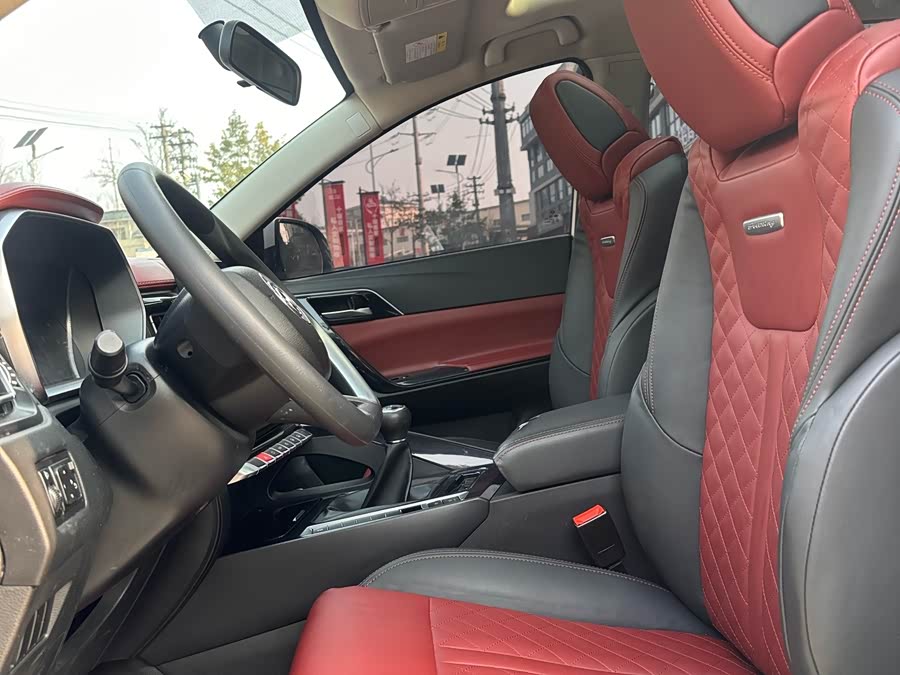 Forthing T5 2018 صورة سيارة #9