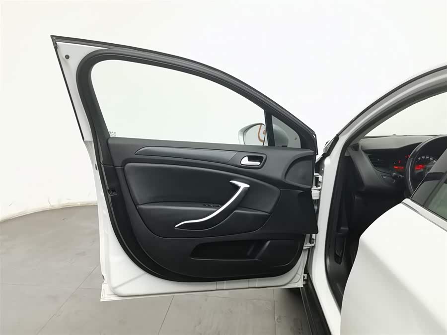 Citroen C5 2014 car image #9