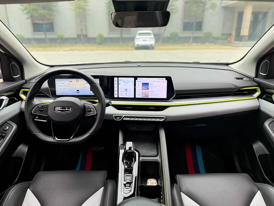 GEELY Coolray 2022 car image #9