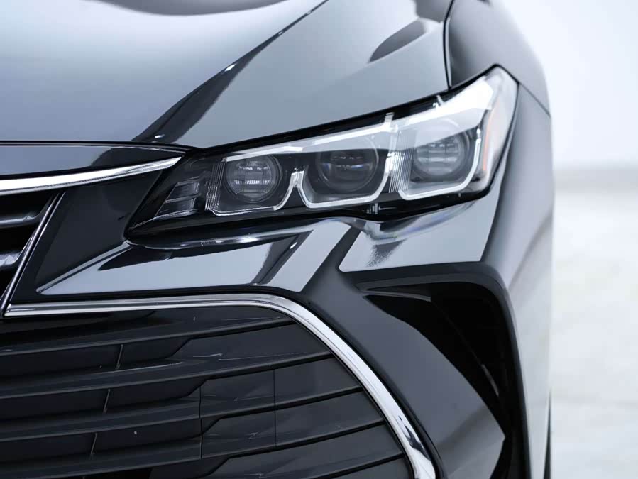 Toyota Avalon 2019 car image #9