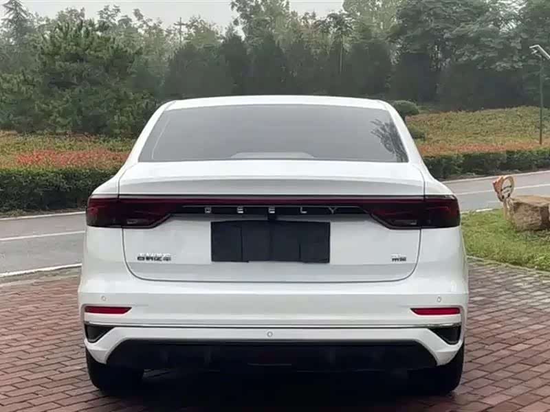 GEELY Emgrand 2021 car image #9