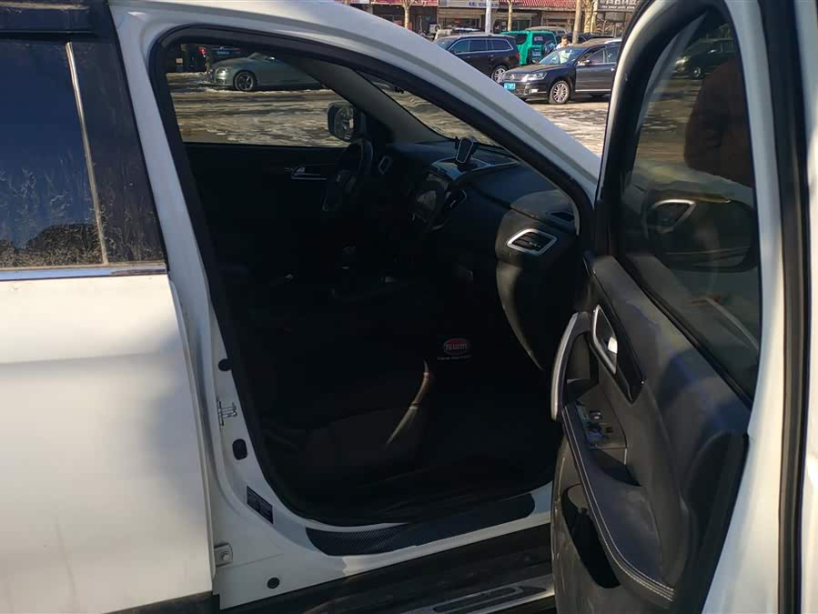 SWM X7 2018 imagen de coche #9