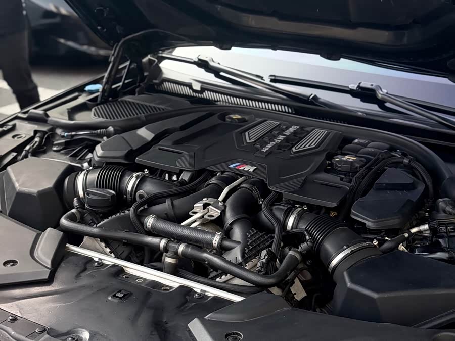 BMW M5 2018 car image #9