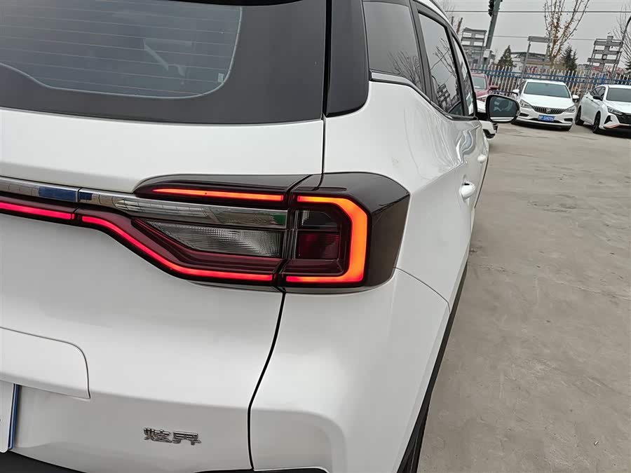 Kaiyi Showjet 2023 #9 Kaiyi Showjet 2023 car image #9