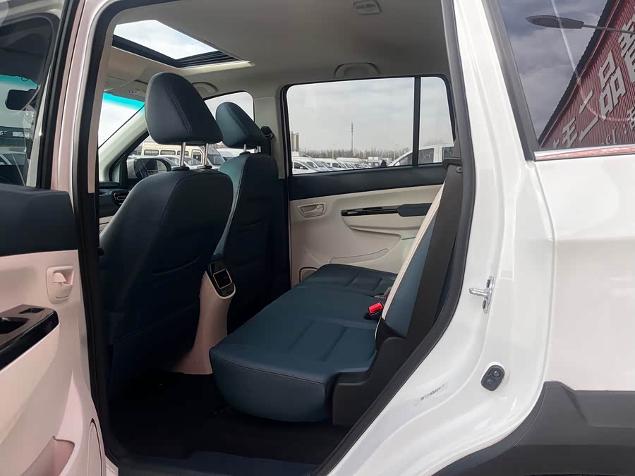 SWM斯威汽车 SWM斯威大虎EDi 2023 汽车图片 #9