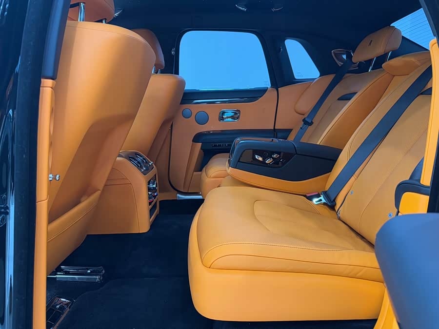 劳斯莱斯 古思特 2022 汽车图片 #9