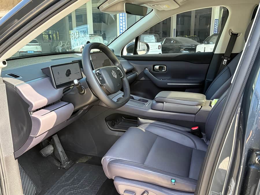 零跑汽车 零跑C16 2024 汽车图片 #9