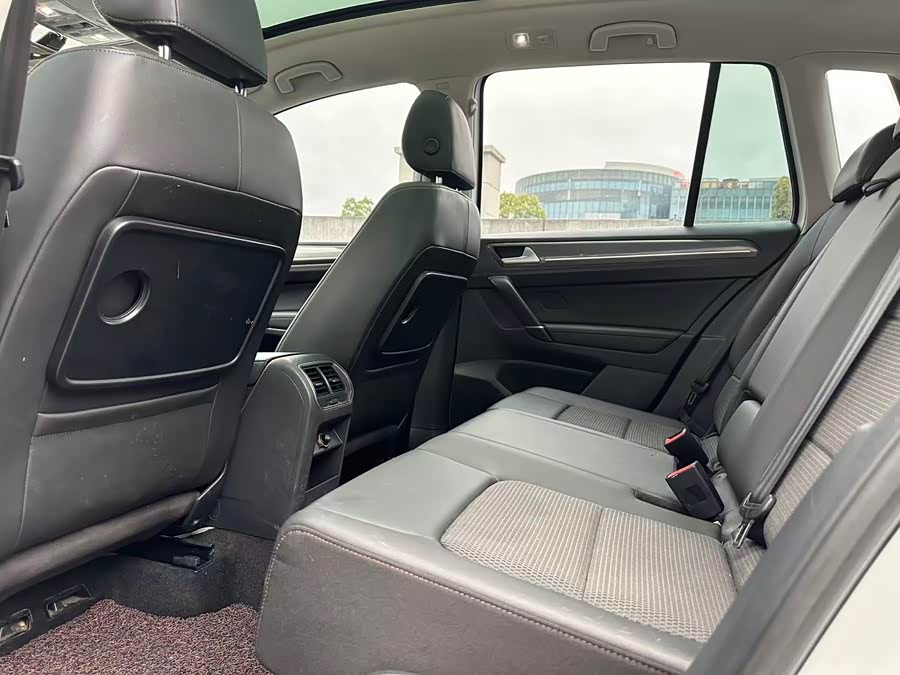 大众 高尔夫·嘉旅 2018 汽车图片 #9