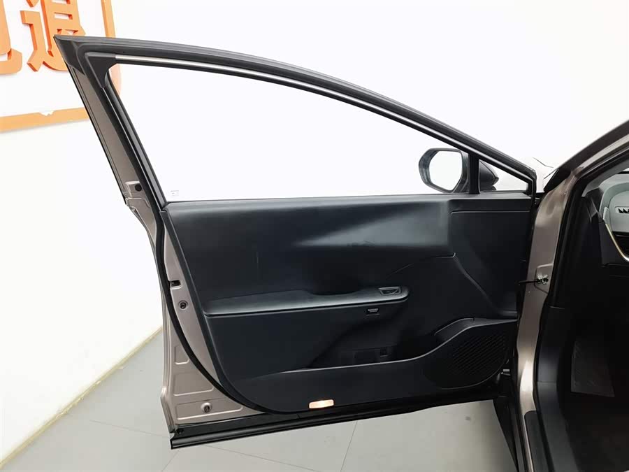 Toyota bZ3 2023 immagine di auto #9