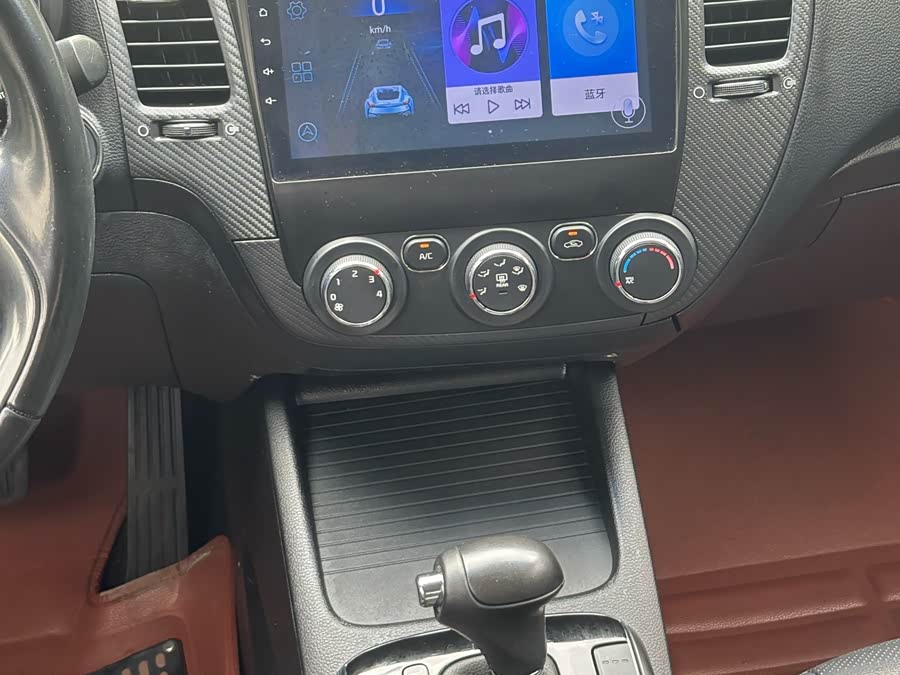 Kia K3 2017 car image #9