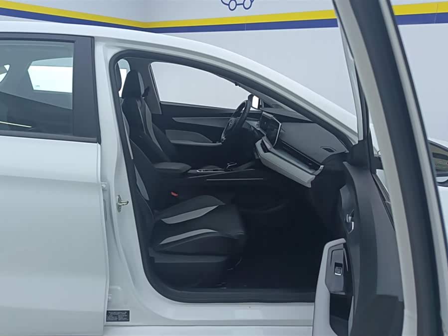 GEELY Binray 2023 car image #9