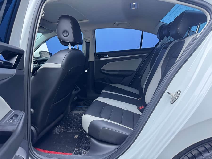 Volkswagen Bora 2024 car image #9