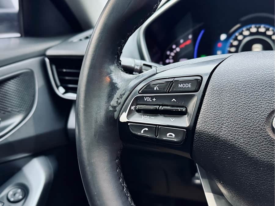 Hyundai Lafesta 2021 immagine di auto #9