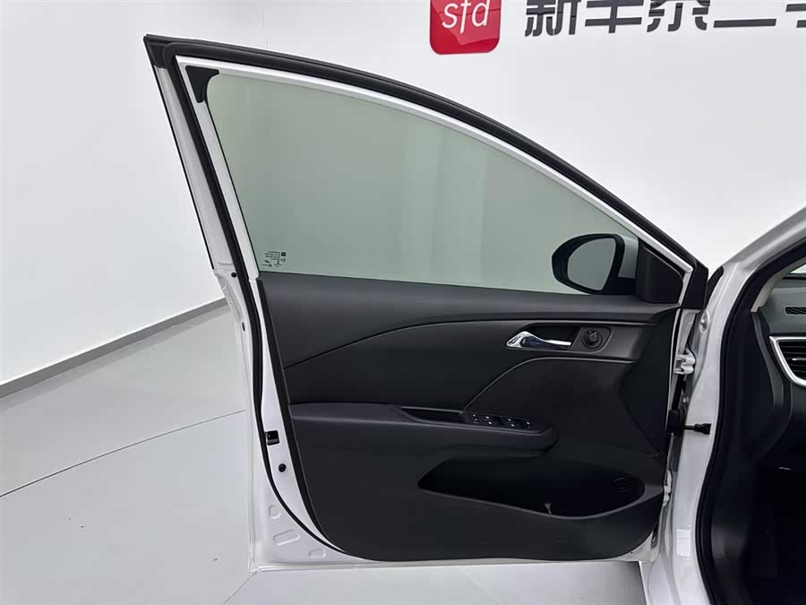 Chevrolet Cavalier 2018 car image #9