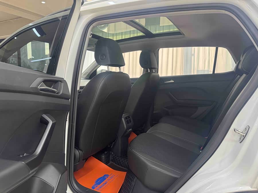 Volkswagen Tacqua 2021 car image #9