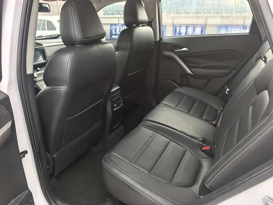 MG GS 2019 car image #9