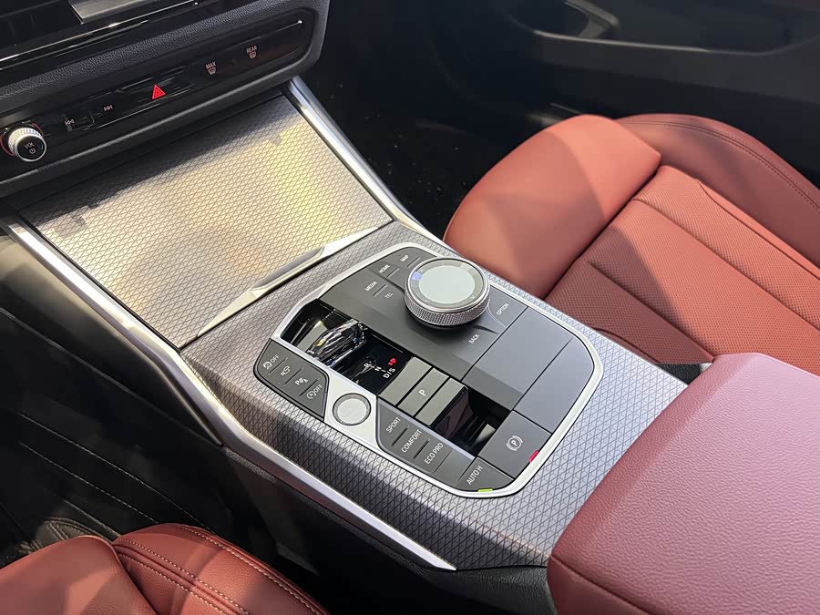 BMW 4 Series 2025 #9 BMW 4 Series 2025 car image #9