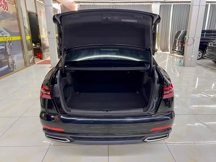 Audi A6L 2019 car image #9