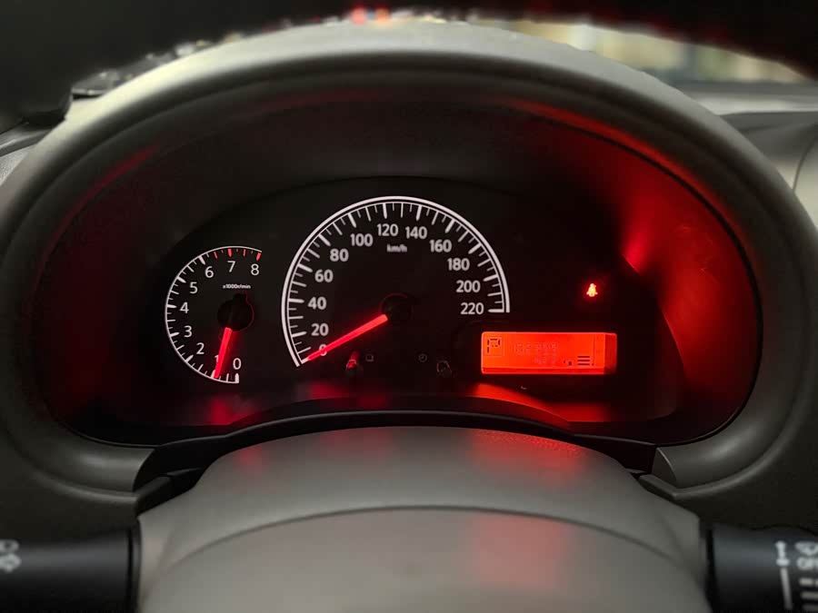 日产 阳光 2014 汽车图片 #9