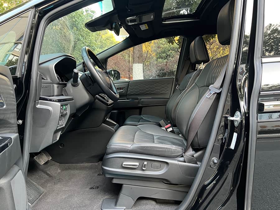 Honda Elysion 2024 car image #9