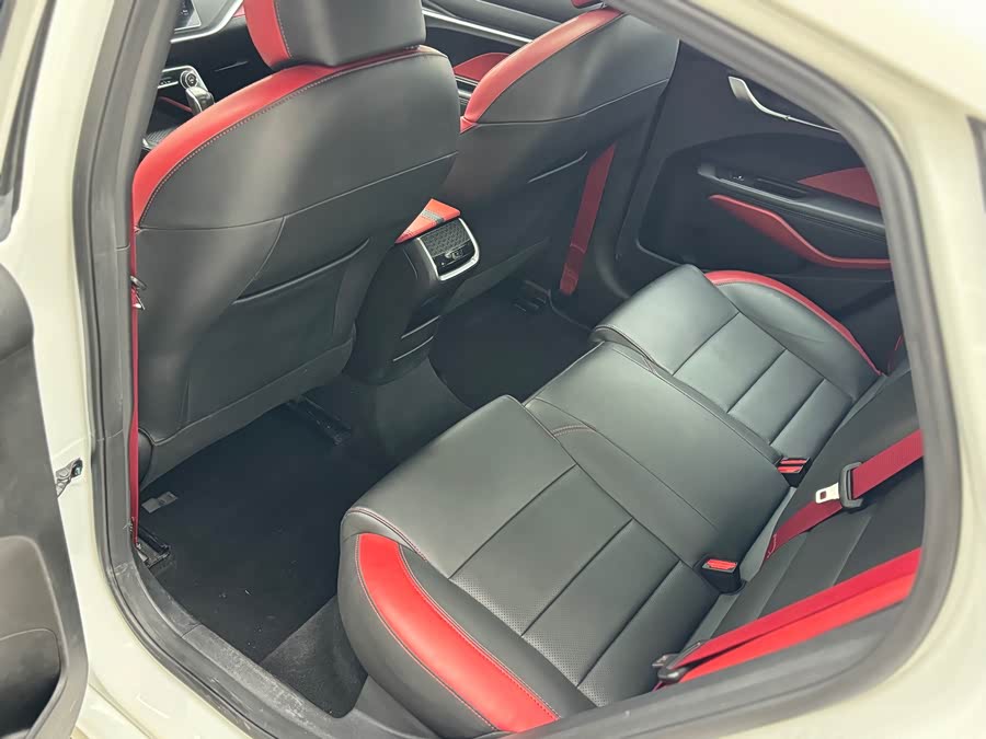 GEELY Binray 2021 car image #9