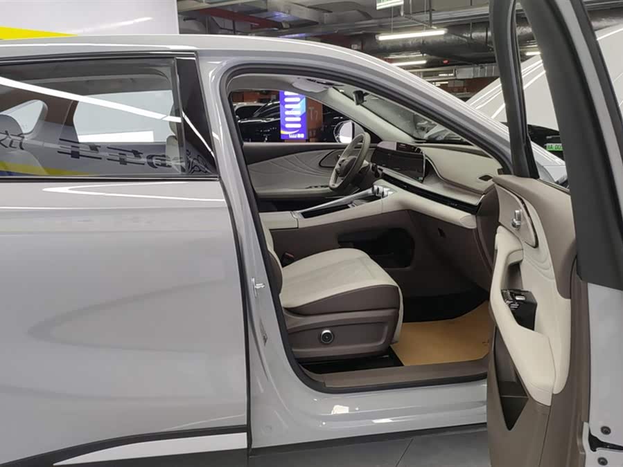 Exceed Yaoguang C-DM 2024 #9 Exceed Yaoguang C-DM 2024 car image #9