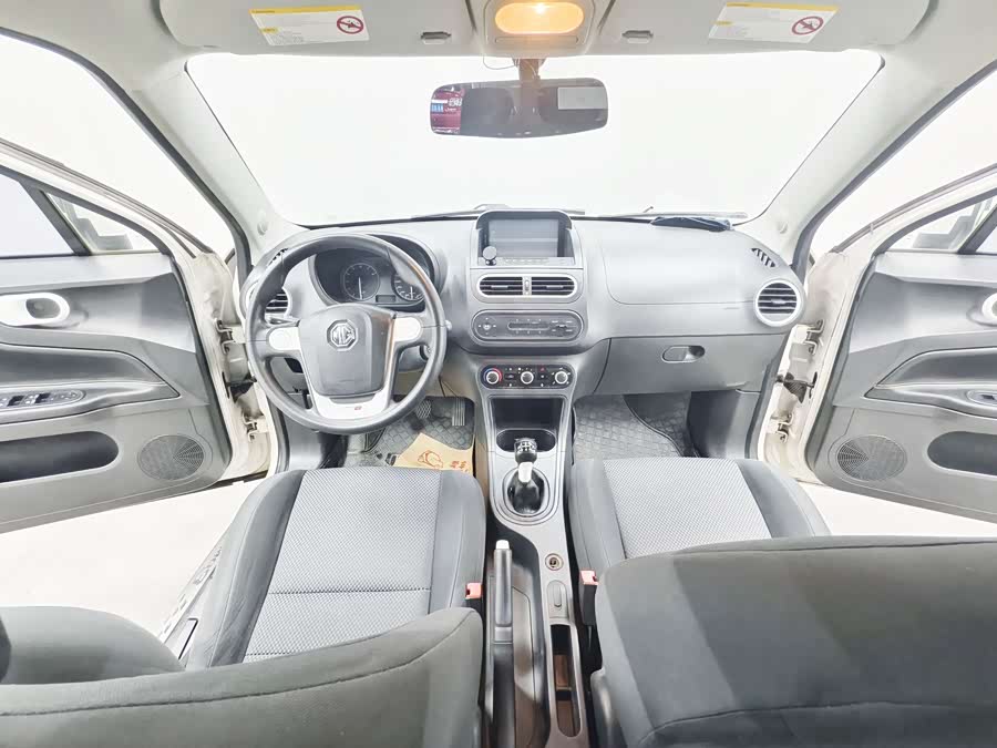 MG 3 2013 car image #9