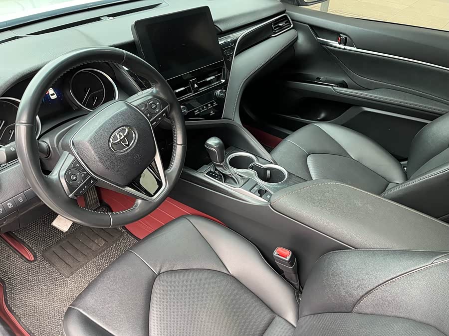 Toyota Camry 2023 car image #9