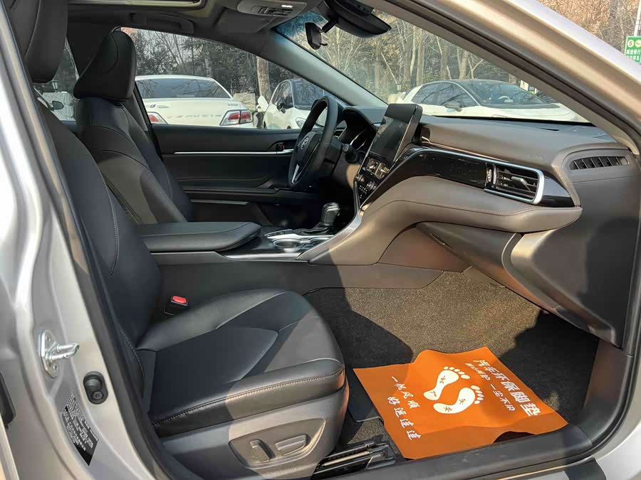 Toyota Camry 2021 immagine di auto #9