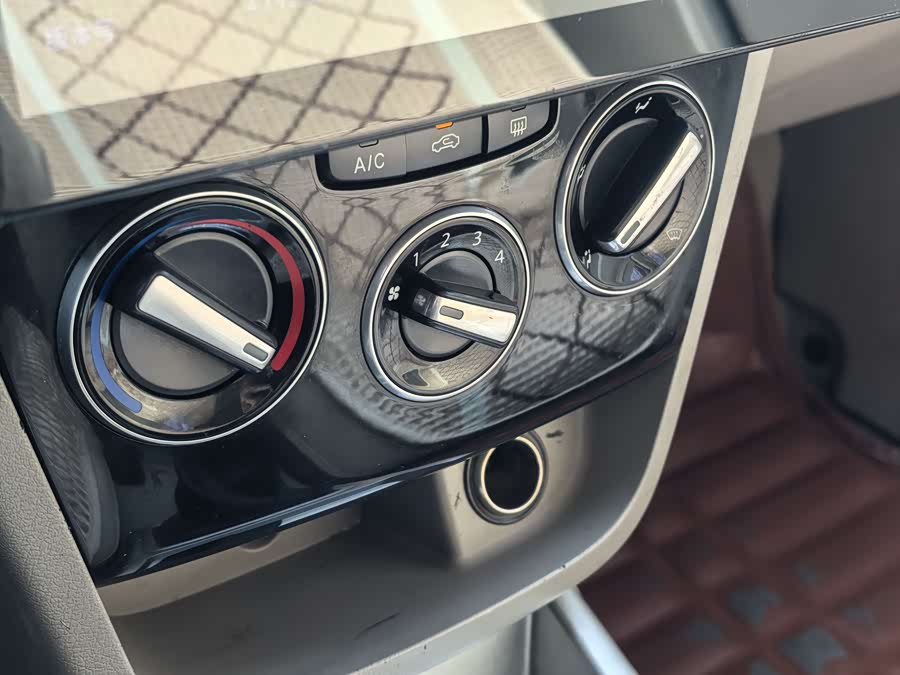 Changan Alsvin V3 2016 image de voiture #9