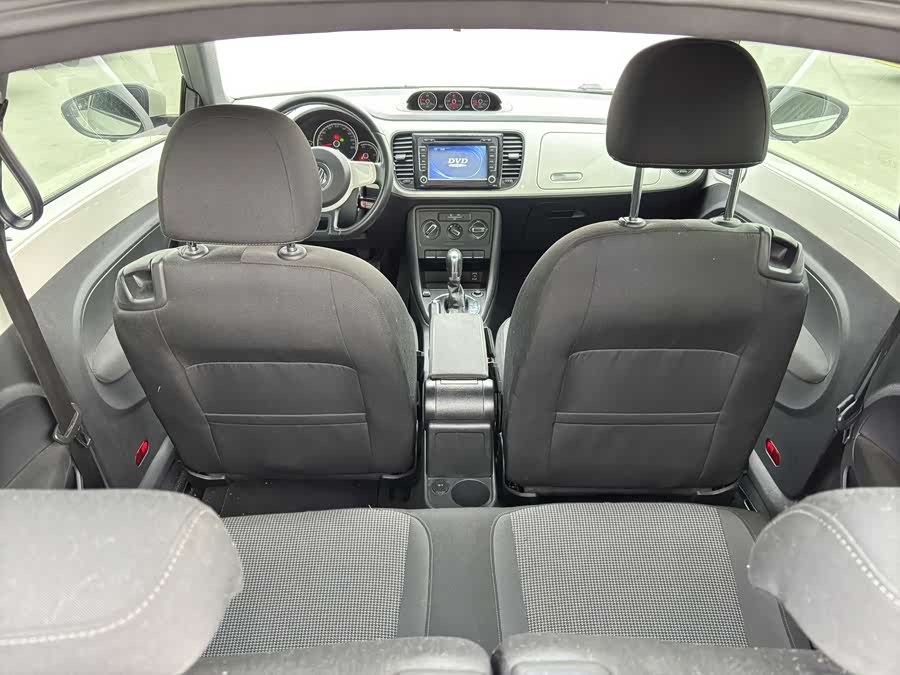 Volkswagen Beetle 2013 immagine di auto #9