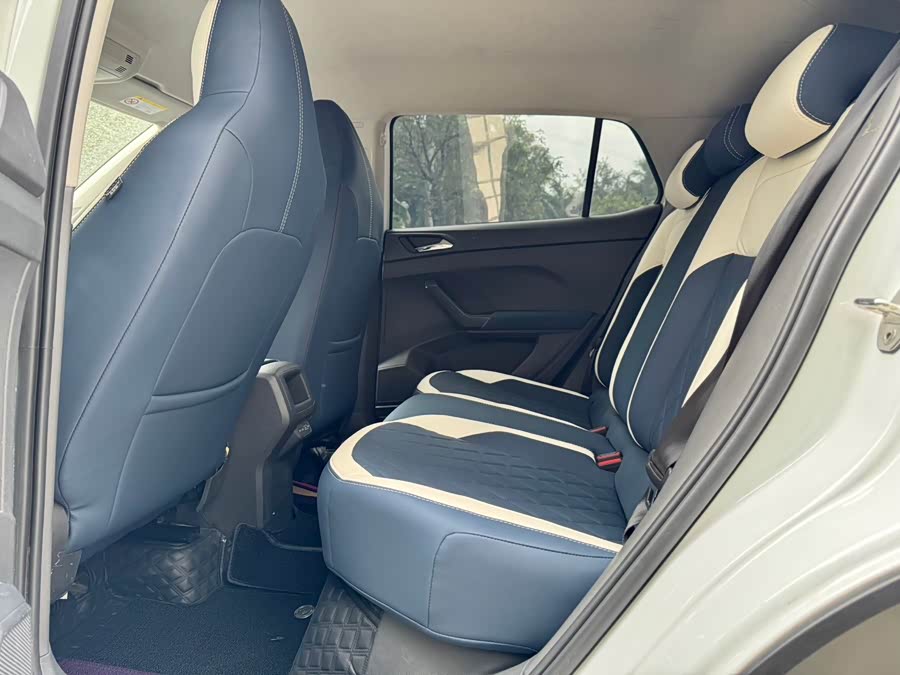 Volkswagen T-Cross 2023 car image #9